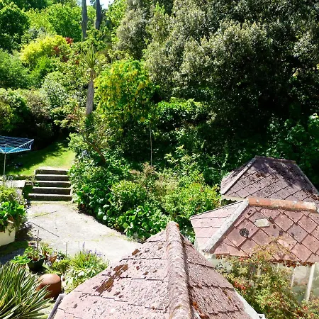 Look No Further ! 4 Min Walk To Beach, Pubs, Shops, Htd Pool, Hottub, Games Room,Tranquil Gds, Bbq, Beautiful, Bassets Acre, 6 Unique 1-3 Bedroom Holiday Homes With Free Parking And Wifi * Portreath