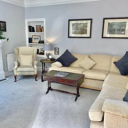 Look No Further ! 4 Min Walk To Beach, Pubs, Shops, Htd Pool, Hottub, Games Room,Tranquil Gds, Bbq, Beautiful, Bassets Acre, 6 Unique 1-3 Bedroom Holiday Homes With Free Parking And Wifi Apartment Portreath